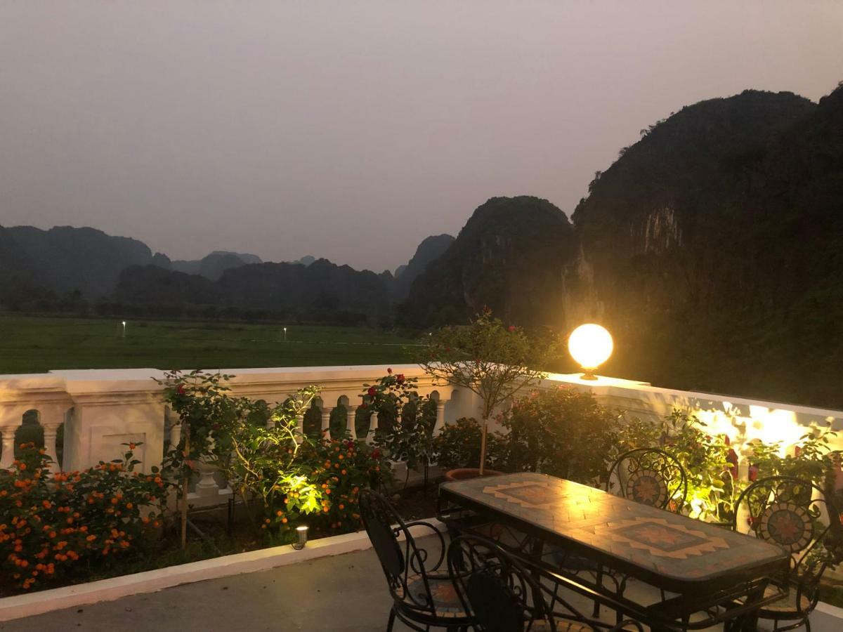 Liberty Hall Tam Coc Hotel & Villa Ninh Binh Bagian luar foto